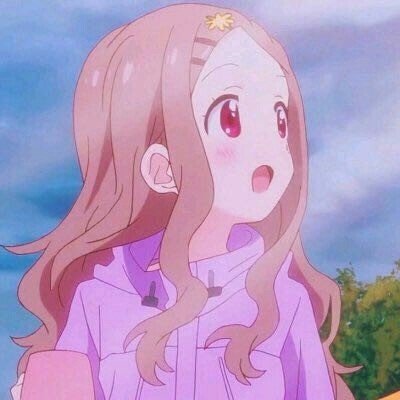 提车第1天开沟里女子淡定合影